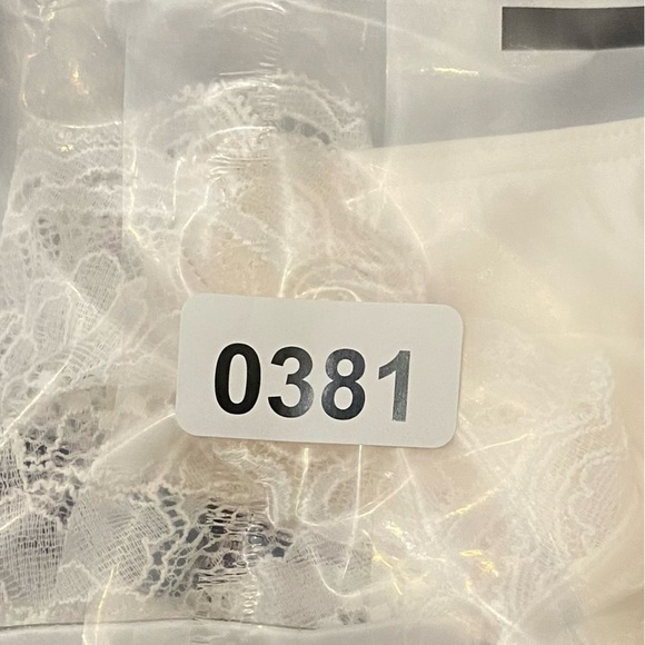 New! Victoria’s Secret Very Sexy Shine Strap Lace Cheeky Panty 10381 - Picture 10 of 10